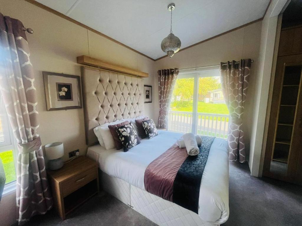 Rosie'S Rest With Hot Tub Villa Barmby on the Moor ภายนอก รูปภาพ
